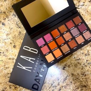 Kab cosmetic day night palette